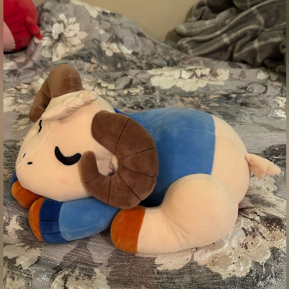 Sleepy time Rammie plush
Jschlatt